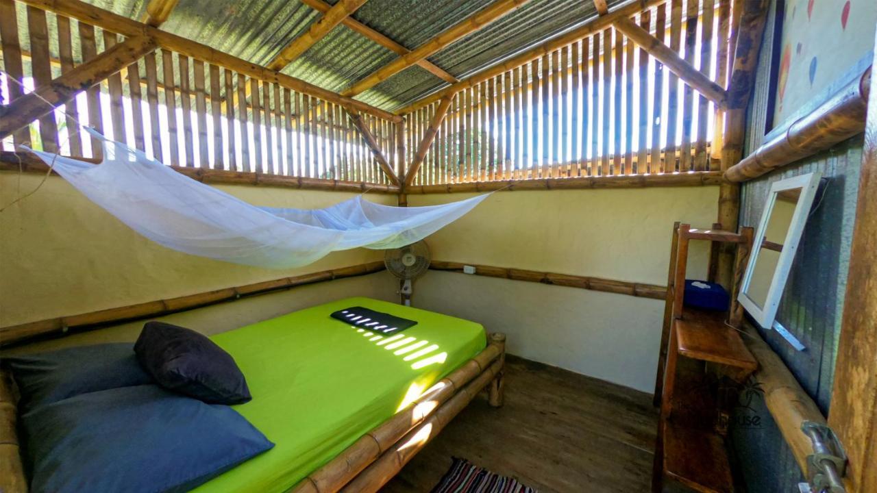 The Mudhouse Hostel Mompiche Eksteriør billede