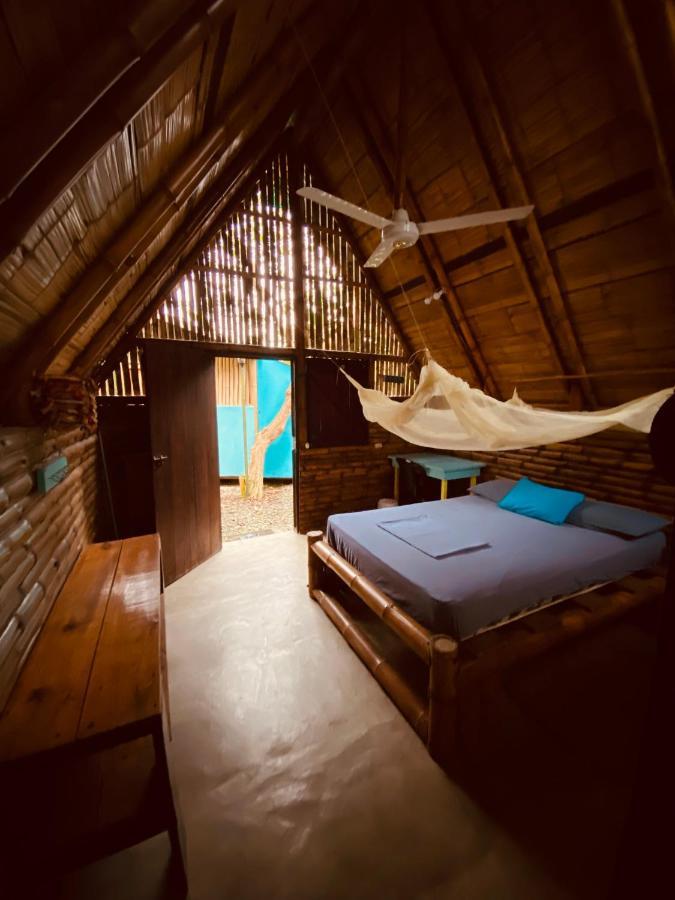 The Mudhouse Hostel Mompiche Eksteriør billede