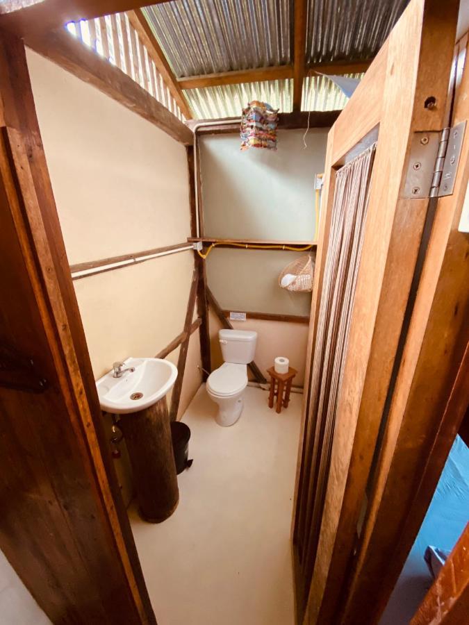 The Mudhouse Hostel Mompiche Eksteriør billede