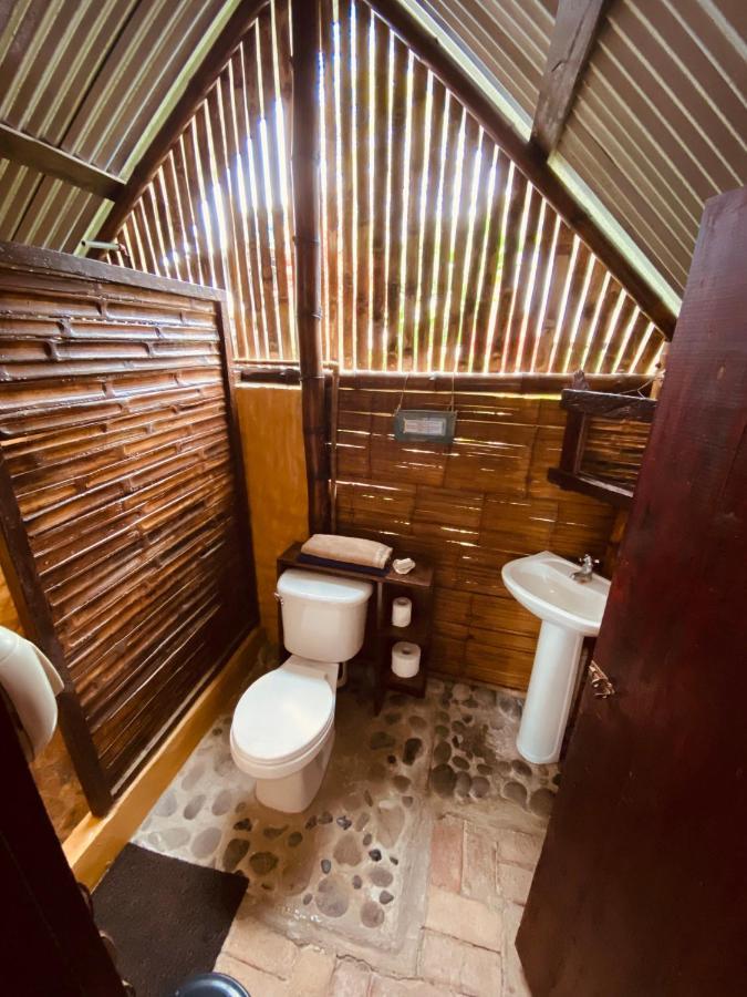 The Mudhouse Hostel Mompiche Eksteriør billede
